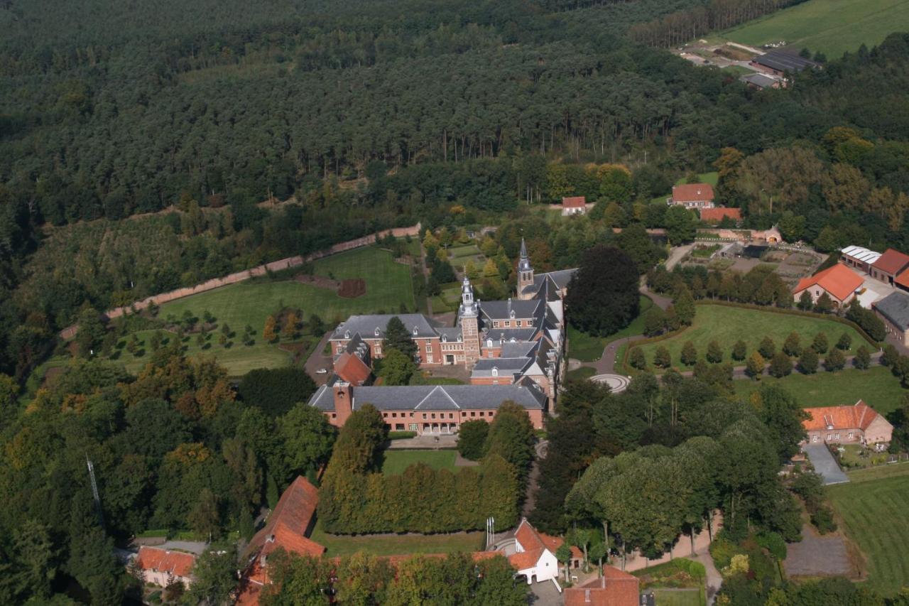 Bed and Breakfast De Vrolijcke Bosmuis à Bergeijk Extérieur photo